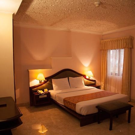 דה לאט Golf 1 Hotel מראה חיצוני תמונה