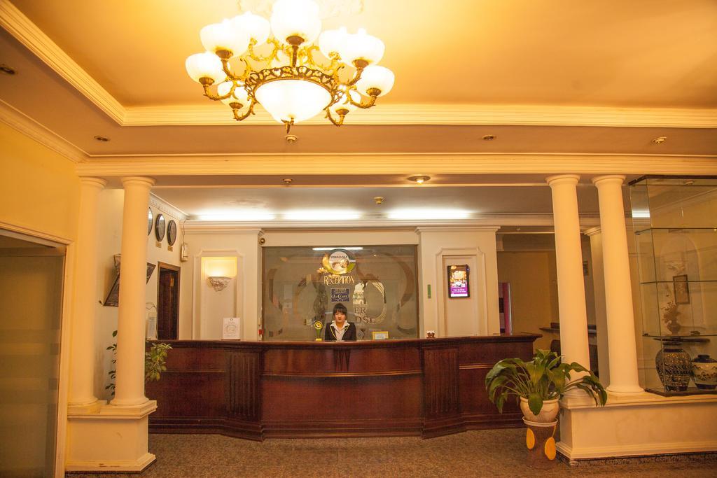 דה לאט Golf 1 Hotel מראה חיצוני תמונה